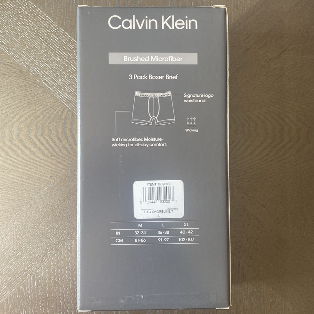 Calvin Klein men’s boxer briefs (box of 3) - Picture 2 of 3